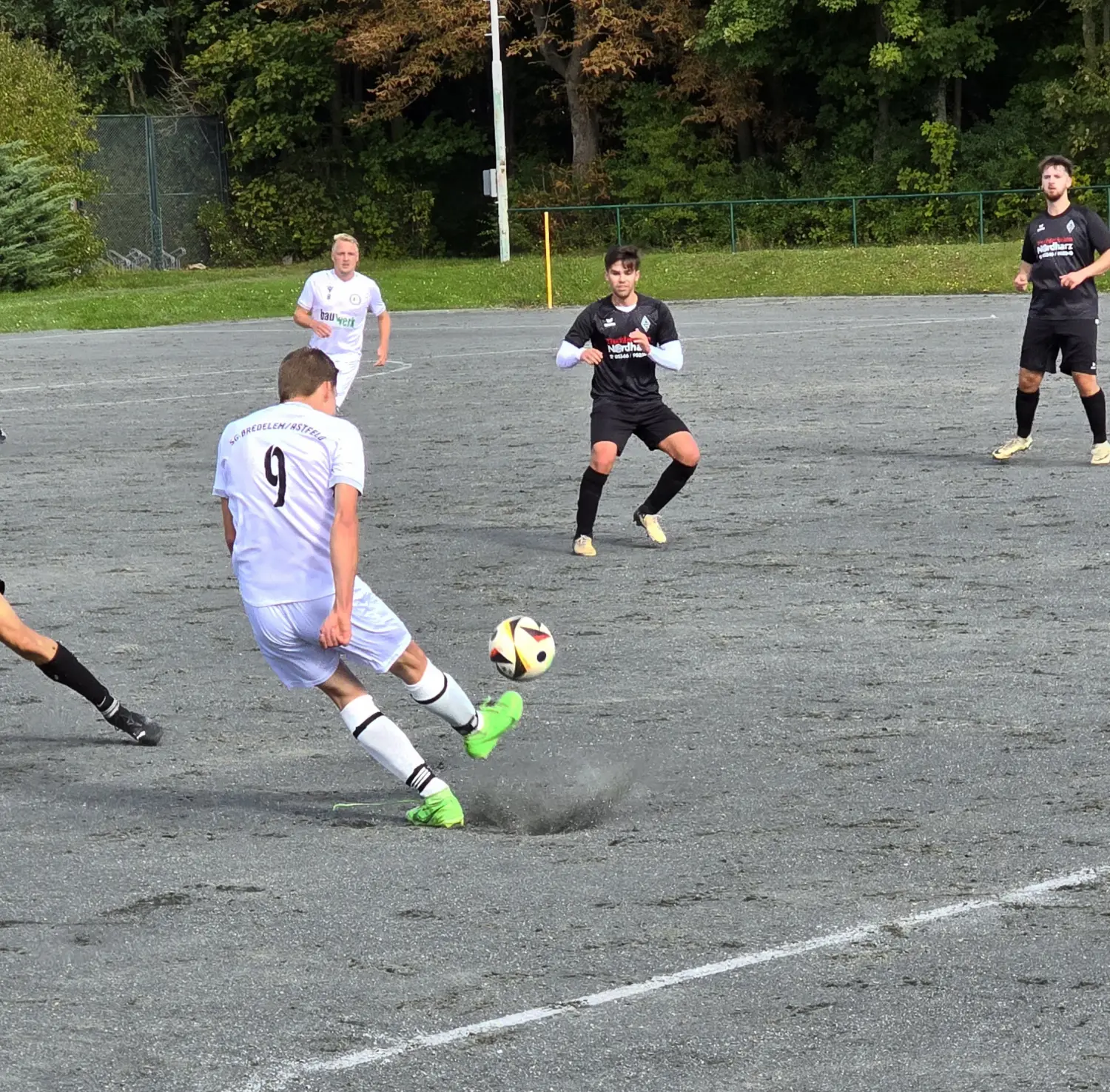 MTV Astfeld - Sportverein - Leute spielen Fußball